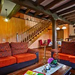 팜스테이 Pedregal